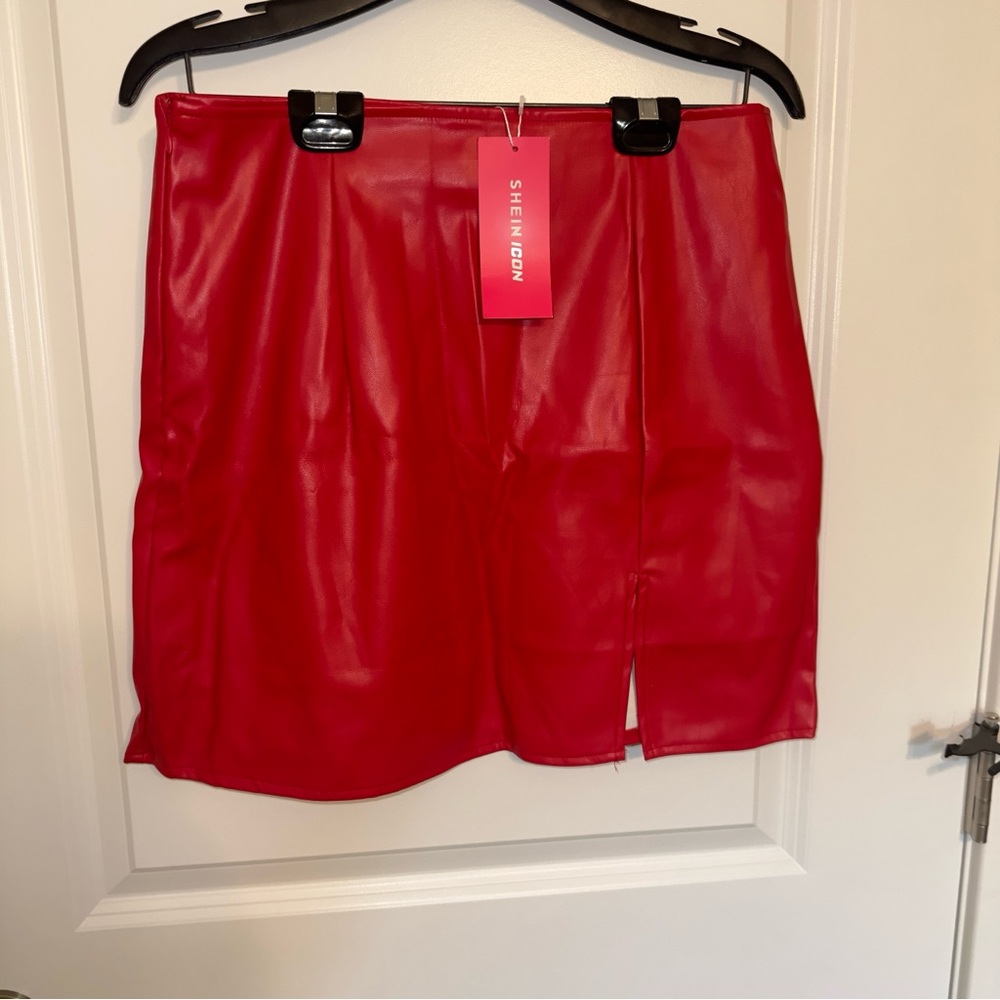 SHEIN Red Faux Leather Pencil Skirt - Picture 3 of 14